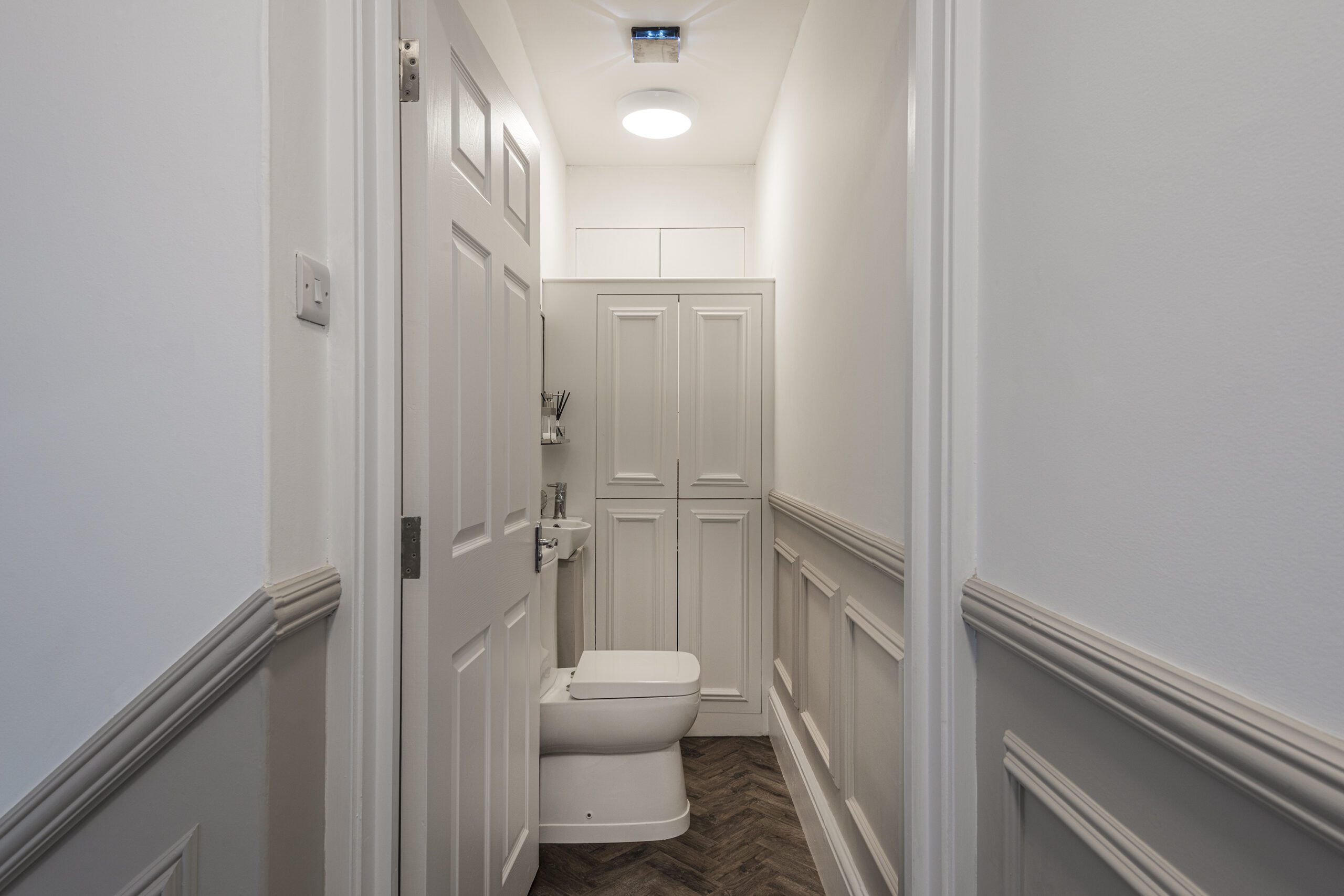 Toilet-First-Fl-6910-1